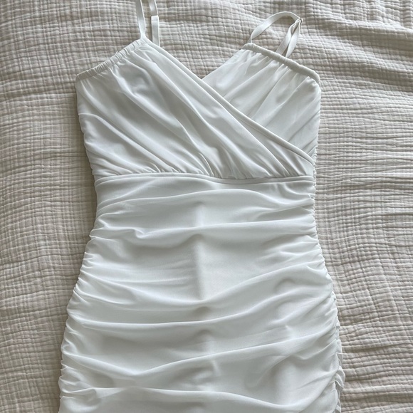 White cocktail dress - Picture 3 of 6
